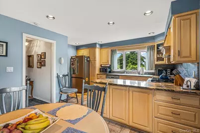 3850 Hillcrest Avenue, Douglaston, NY 11363 - Photo 14