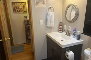 1661 Old Country Rd, Riverhead, NY 11901 - Photo 28