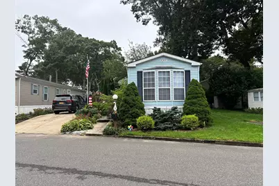 1661 Old Country Road #189, Riverhead, NY 11901 - Photo 1