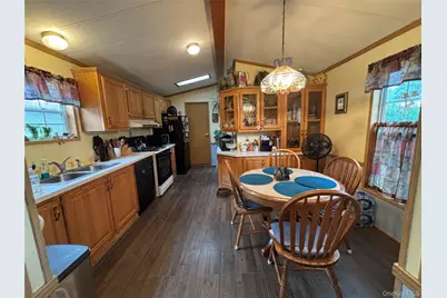 1661 Old Country Road #189, Riverhead, NY 11901 - Photo 8