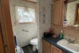1661 Old Country Rd, Riverhead, NY 11901 - Photo 36