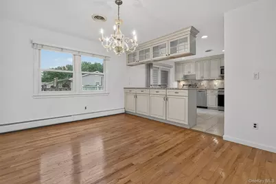 234 Betsy Ross Drive, Orangeburg, NY 10962 - Photo 10