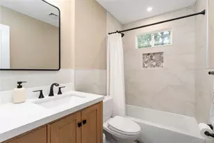 13 Longford St, Huntington, NY 11743 - Photo 10
