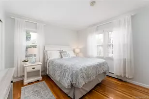 13 Longford St, Huntington, NY 11743 - Photo 12