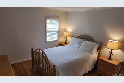 13 Longford Street, Huntington, NY 11743 - Photo 14
