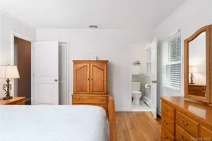 13 Longford St, Huntington, NY 11743 - Photo 16