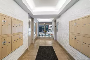 162-10 Powells Cove Blvd, Whitestone, NY 11357 - Photo 16