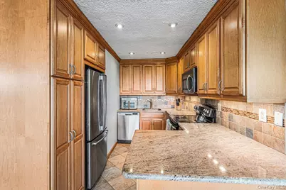162-10 Powells Cove Boulevard #7D, Whitestone, NY 11357 - Photo 8
