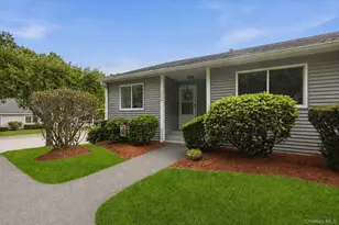 184 Long Hill Dr, Yorktown Heights, NY 10598 - Photo 2