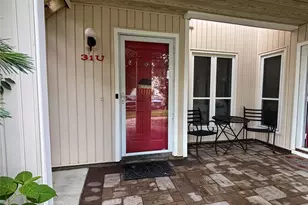 31 Anchor St, Freeport, NY 11520 - Photo 2