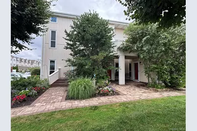 31 Anchor Street #U, Freeport, NY 11520 - Photo 1