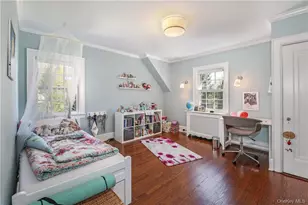 26 Earlwoode Dr, White Plains, NY 10606 - Photo 14