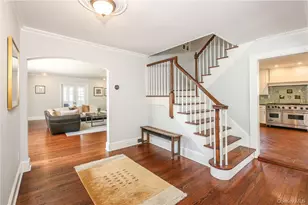 26 Earlwoode Dr, White Plains, NY 10606 - Photo 4