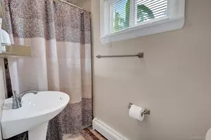 260 W 12th St, Deer Park, NY 11729 - Photo 24