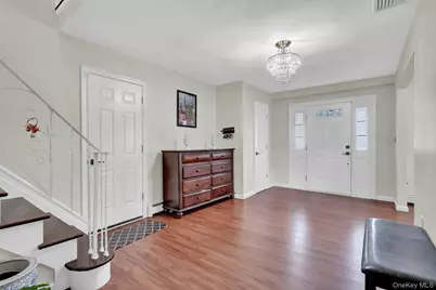 260 W 12th Street, Deer Park, NY 11729 - Photo 6