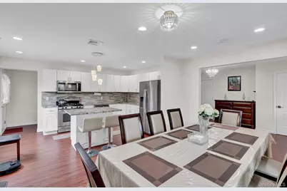 260 W 12th Street, Deer Park, NY 11729 - Photo 10