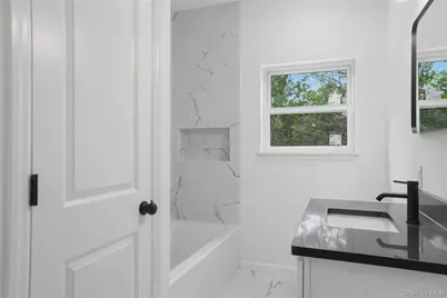 804 Peenpack Trail, Sparrow Bush, NY 12780 - Photo 28