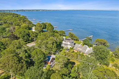 172 Bay Avenue E, Hampton Bays, NY 11946 - Photo 10