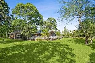 172 Bay Ave E, Hampton Bays, NY 11946 - Photo 8