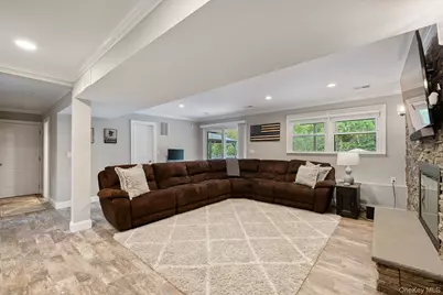9 Behrendt Drive, Pearl River, NY 10965 - Photo 20
