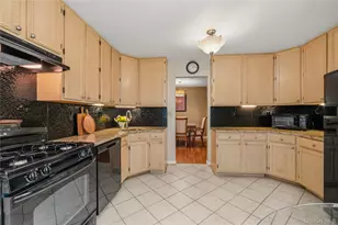 4001 Hickory Ct, Peekskill, NY 10566 - Photo 10