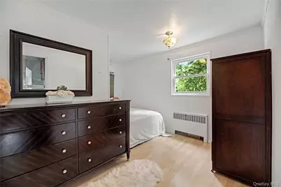 12 Saratoga Road, White Plains, NY 10607 - Photo 18
