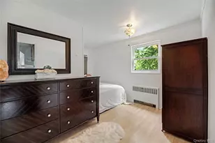 12 Saratoga Rd, White Plains, NY 10607 - Photo 18