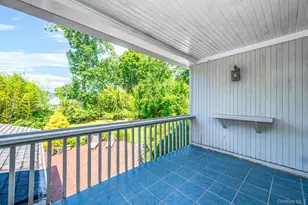 3 Oak Ct, Hampton Bays, NY 11946 - Photo 34