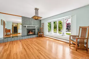 3 Oak Ct, Hampton Bays, NY 11946 - Photo 14