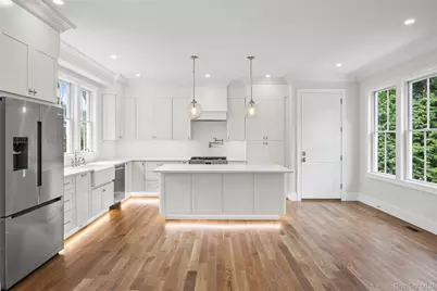 28 Alsace Place, Northport, NY 11768 - Photo 6
