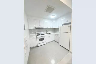 10850 Roosevelt Avenue #4B, Corona, NY 11368 - Photo 2