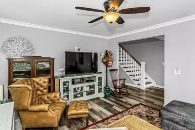 10 Garfield Place, Massapequa, NY 11758 - Photo 6