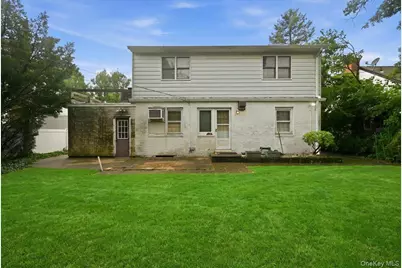 8 Redwood Road, New Hyde Park, NY 11040 - Photo 30