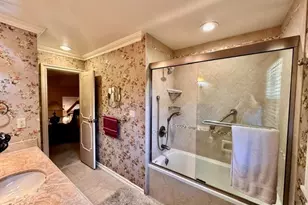 40 Knott Dr, Glen Cove, NY 11542 - Photo 16
