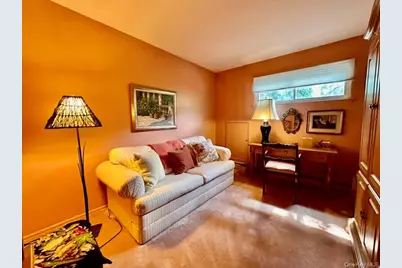 40 Knott Drive, Glen Cove, NY 11542 - Photo 18