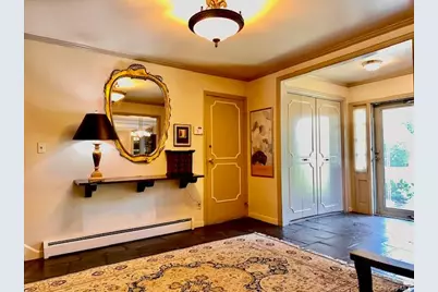 40 Knott Drive, Glen Cove, NY 11542 - Photo 4