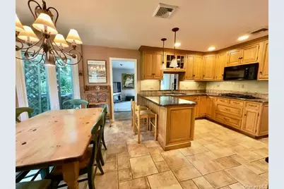 40 Knott Drive, Glen Cove, NY 11542 - Photo 8