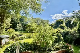 40 Knott Dr, Glen Cove, NY 11542 - Photo 24