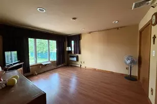 59 Farmers Ave, Lindenhurst, NY 11757 - Photo 14