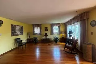 59 Farmers Ave, Lindenhurst, NY 11757 - Photo 8