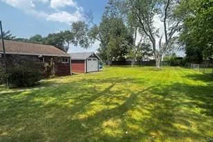59 Farmers Ave, Lindenhurst, NY 11757 - Photo 4