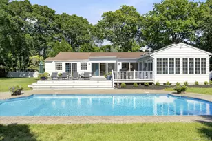 129 Oneck Ln, Westhampton Beach, NY 11978 - Photo 2