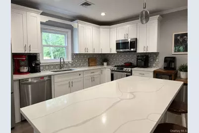 7 Lake Drive, Middle Island, NY 11953 - Photo 6
