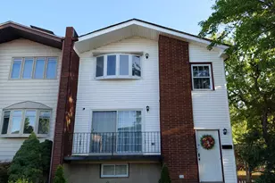 271 Leverett Ave, New York, NY 10308 - Photo 2