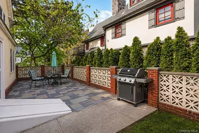 80-45 Grenfell Street, Kew Gardens, NY 11415 - Photo 36