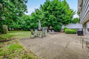 2514 Lindenmere Dr, Merrick, NY 11566 - Photo 26