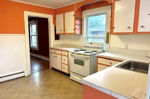 44 Davis Ave, Poughkeepsie, NY 12603 - Photo 10