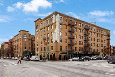 14809 Northern Boulevard #5J, Flushing, NY 11354 - Photo 1