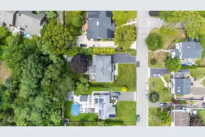 121 Bayway Avenue, Bay Shore, NY 11706 - Photo 6