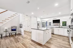 121 Bayway Ave, Bay Shore, NY 11706 - Photo 18